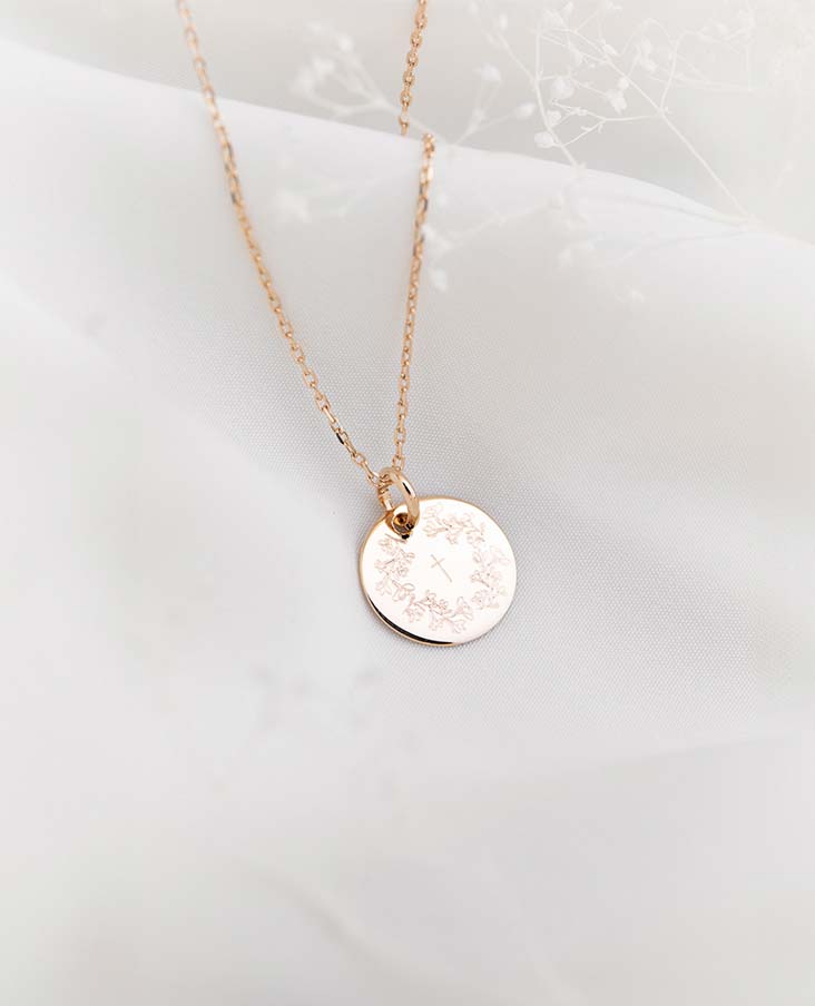 Médaille baptême couronne de fleurs et sa croix